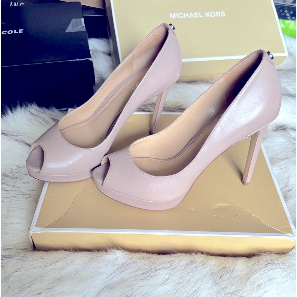 🦋MICHEAL MICHEAL KORS ERICA PEEP TOE PLATFORM BEAUTIES REAL LEATHER BUTTERY SOFT - Picture 2 of 11